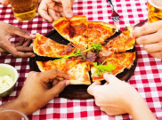  Makan Sembarangan Bisa Bikin Sulit Tidur