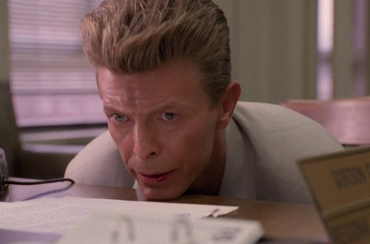 David Bowie Kembali dari Kematiannya
