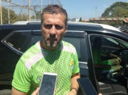 Radovic Ingin Persib Bandung Berhadapan dengan Barcelona