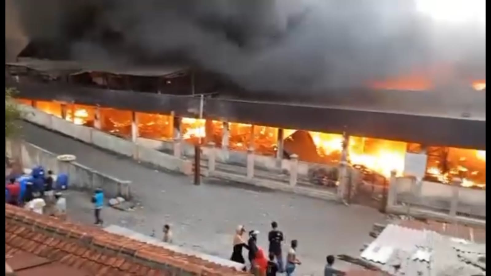 Pasar Wonogiri Terbakar Hebat, 12 Mobil Pemadam Kebakaran Langsung Diterjunkan