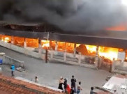 Pasar Wonogiri Terbakar Hebat, 12 Mobil Pemadam Kebakaran Langsung Diterjunkan