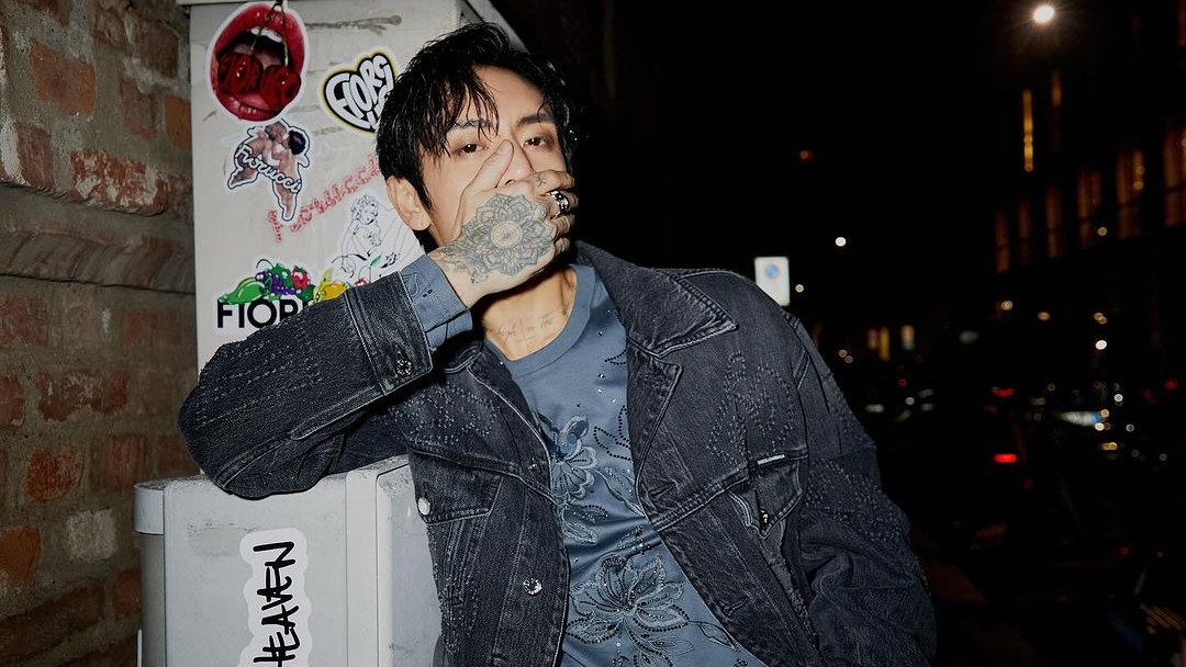 5 Inspirasi Outfit Street Style ala DPR Ian