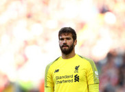 Allison Becker Tak Bisa Lolos 'Kutukan' Blunder Kiper Liverpool