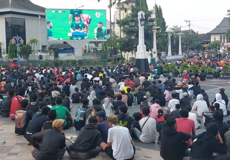 Gibran Beri Ruang Suporter Nobar di Balai Kota Tiap Persis Away