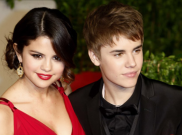 Lewat Baju Ini, Selena Gomez Isyaratkan Cinta Luar Biasa untuk Justin Bieber 