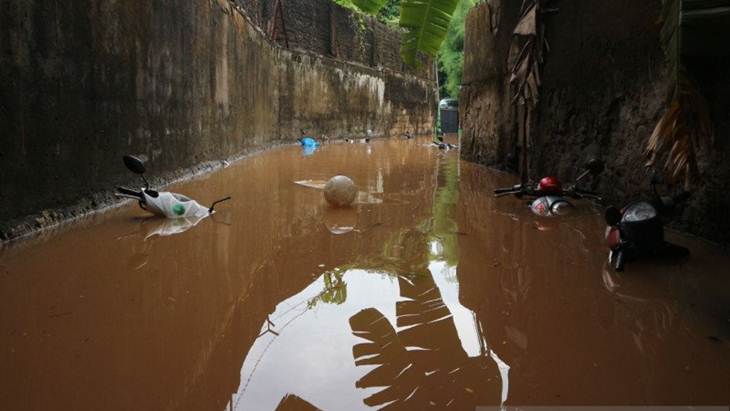 4 Penyakit yang Selalu Menemani Banjir
