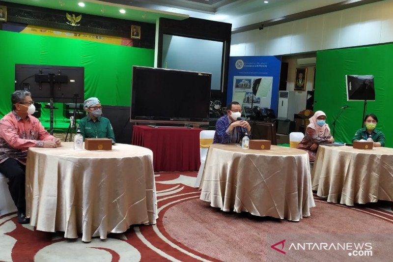 Rektor Unair Sebut Vaksin Merah Putih Siap Dipakai Tahun 2022