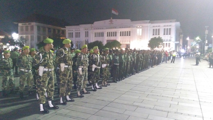 Sinergisme Koramil dan Polsek Metro Taman Sari, Jaga Keamanan Natal dan Tahun Baru