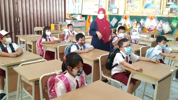 Disdik DKI Bantah Ada Sekolah Negeri Paksa Siswinya Pakai Hijab
