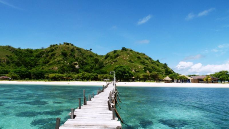 Kanawa, Pulau Eksotis di Tengah Lautan Flores