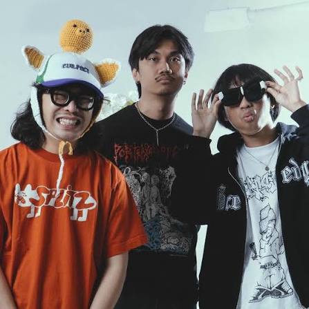'Selamat Malam Tuhan', Cara Dongker Merangkai Kegelisahan dalam Sebuah Lagu