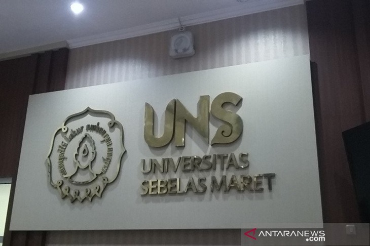 Ilustrasi-Universitas Sebelas Maret (UNS) Surakarta. Pihak UNS melakukan pemanggilan mahasiswa terkait kebijakan kampus. (ANTARA/Aris Wasita)