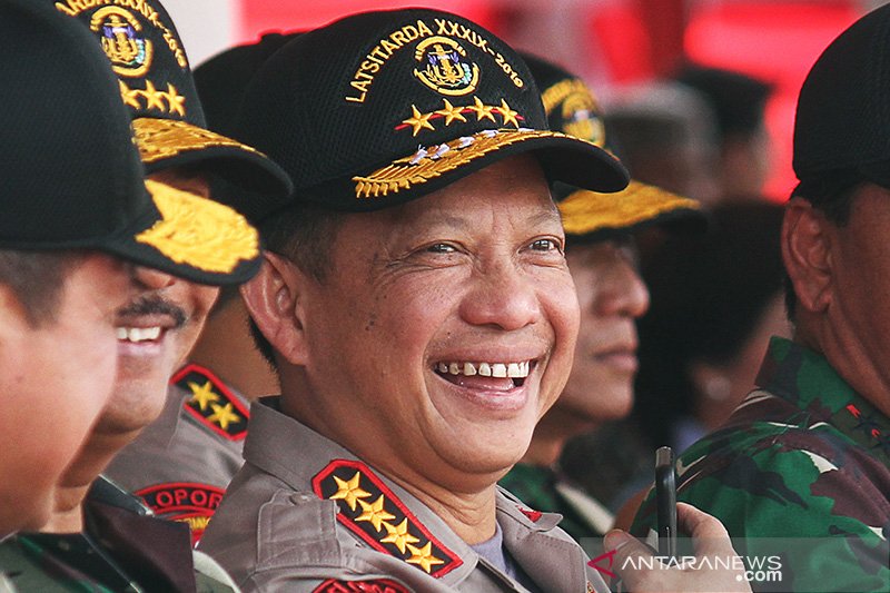 tito ketawa