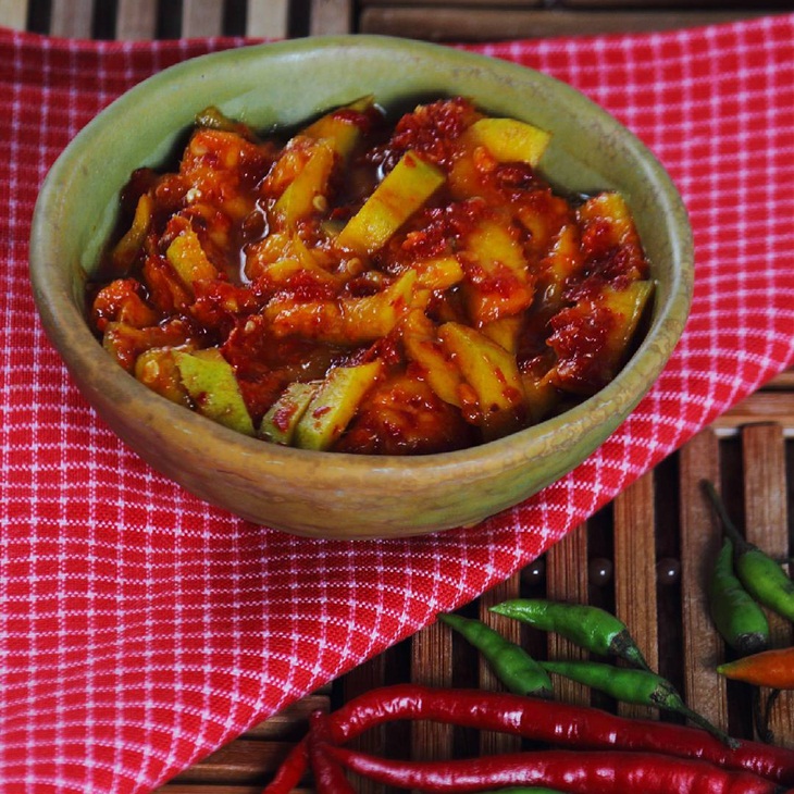 Sambal kweni. (Foto: Instagram/inaonik)