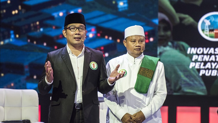 Gubernur dan Wakil Gubernur Jawa Barat Ridwan Kamil-Uu Ruzhanul Ulum