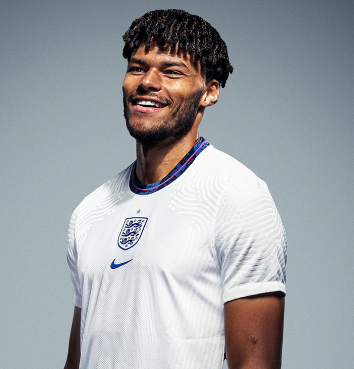 Tyrone Mings pemain beck timnas Inggris. (Foto: thefa)