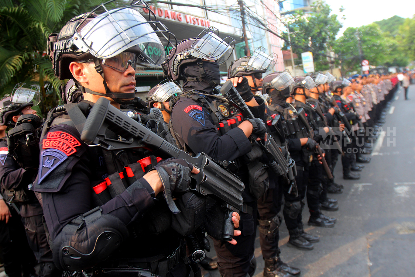 1.239 Personel Polisi Jaga Pengundian Nomor Urut Cagub-Cawagub Pilkada DKI Jakarta
