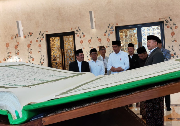 Mushaf Al-Quran Raksasa di Masjid Zayed Solo Diberi Nama Ir H Joko Widodo