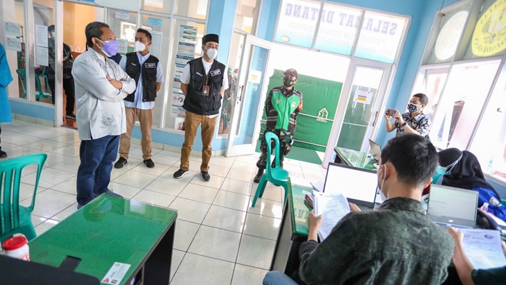 Vaksinasi COVID-19 di Bandung. (Foto: MP/Humas Bandung)