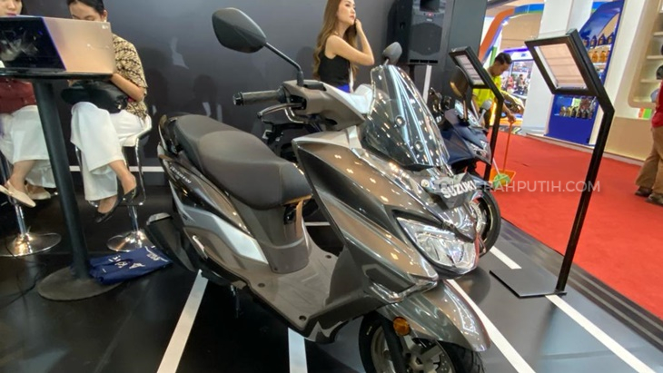Skutik Suzuki Burgman Mejeng di IMOS+ 2023