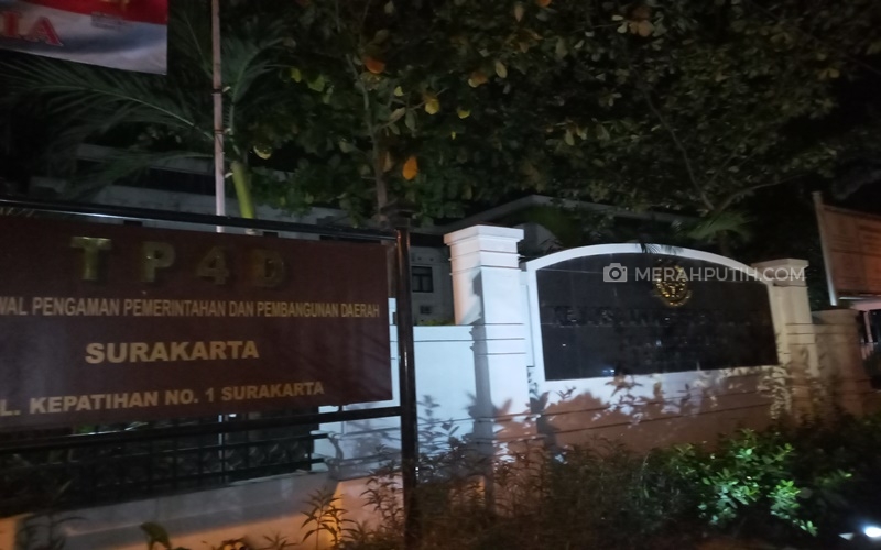 Buronan KPK, Jaksa Satriawan Sulaksono Senin Malam Masih Terlihat di Rumahnya
