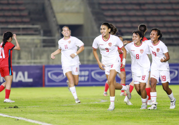 Penyerang Timnas Putri Indonesia Claudia Scheunemann Dikontrak hingga 2028, FC Utrecht: Aset Berharga