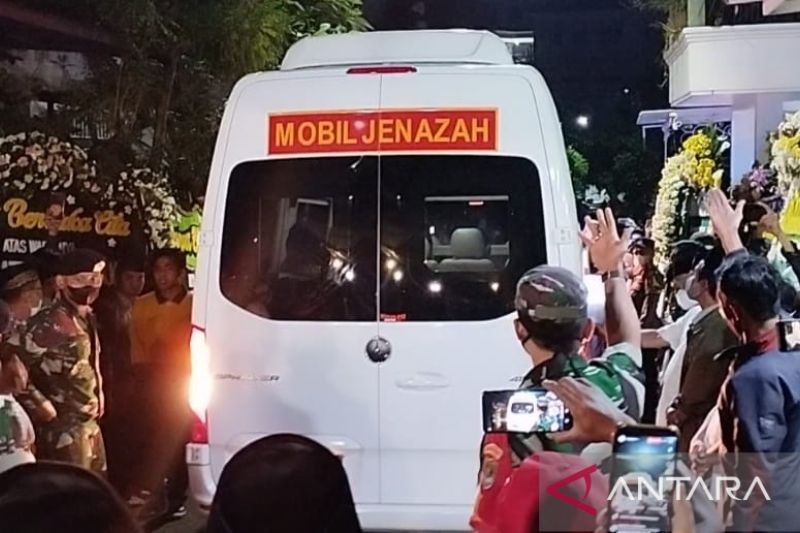 Menko PMK jadi Inspektur Upacara Pemakaman Azyumardi Azra