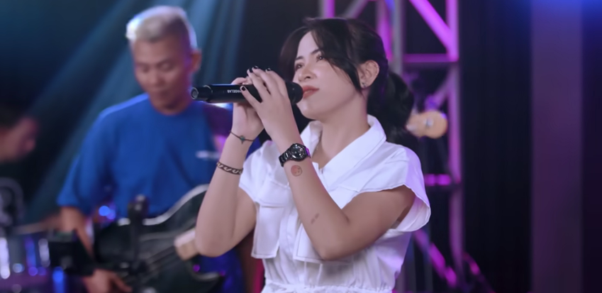 Lirik Lagu Lestari Sasya Arkhisna, Lengkap dengan Terjemahannya