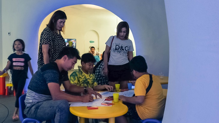 Serunya Mewarnai Sesuai Mood di Colouring Fiesta Acquaree Spa Journey
