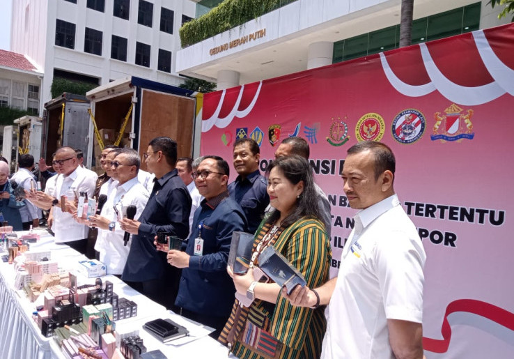 BPOM dan Kemendag Amankan Kosmetik Impor Ilegal Senilai Rp 11,4 Miliar