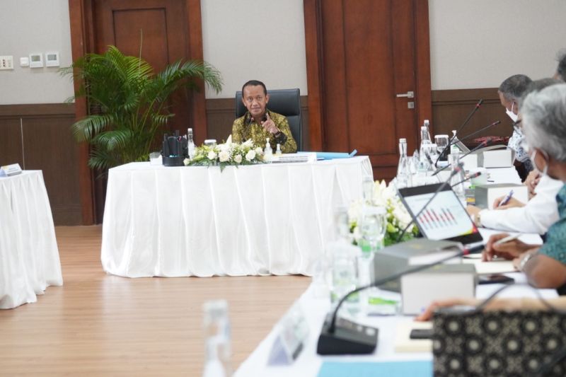 Bahlil Lahadalia Ditunjuk Jadi Menteri ESDM Ad Interim