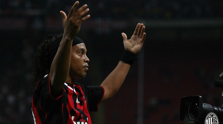 AC Milan dan Barcelona Berikan Penghormatan untuk Ronaldinho