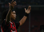 AC Milan dan Barcelona Berikan Penghormatan untuk Ronaldinho