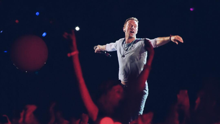 Kisah Imigran Amerika dalam Klip Video Terbaru Coldplay