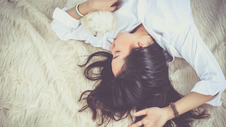 Cobalah untuk tidur yang cukup (Sumber: Pixabay/cuncon)