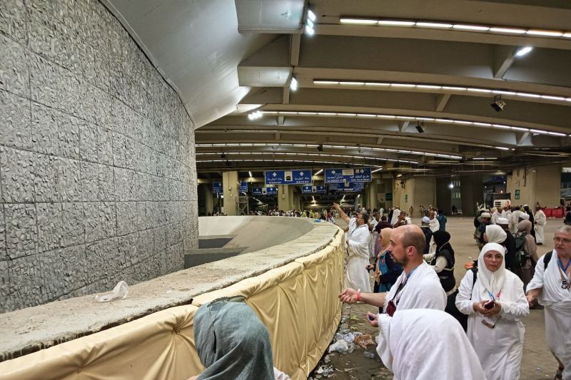 1.044 Tenaga Kesehatan Haji Kloter Bersiaga dan Layani Jemaah Saat Puncak Haji