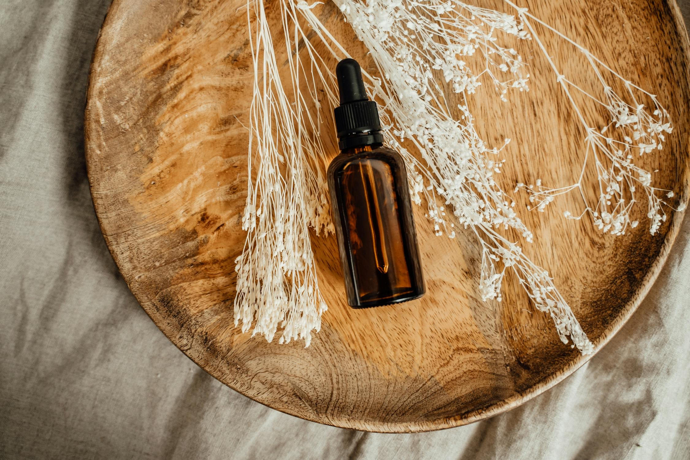 Beda Manfaat Toner dan Astringent Bagi Wajah, Jangan Sampai Salah Pakai
