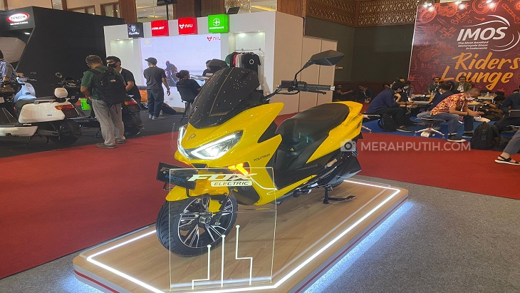 Polytron Luncurkan Motor Listrik Fox R di IMOS 2022
