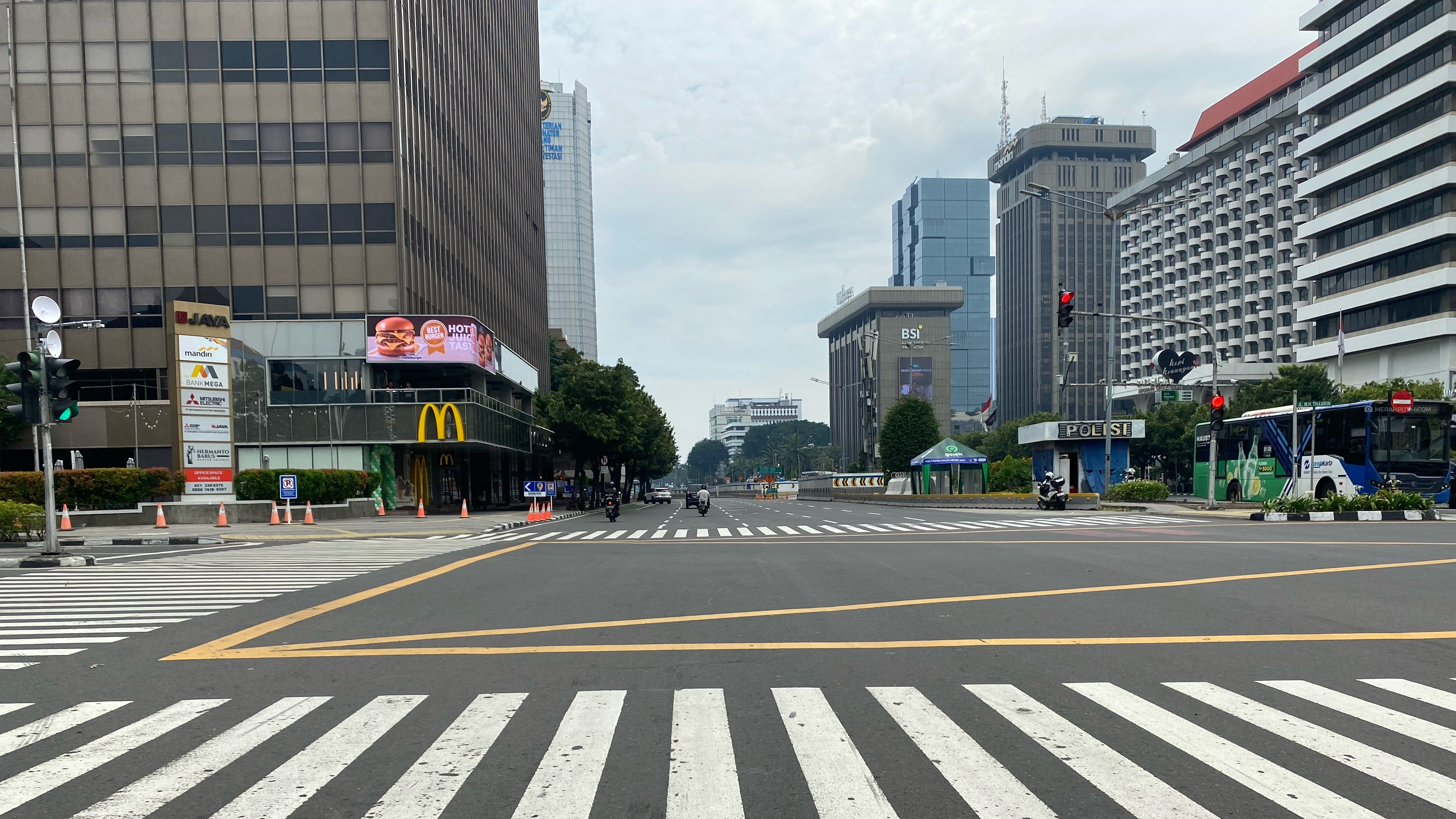Potret Senyapnya Jalanan Jakarta H-1 Lebaran