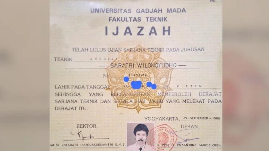 Guru Besar Unnes Pamer Ijazah S1 UGM, Beda dengan Punya Jokowi