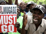 Kekuasaannya Berakhir, Robert Mugabe Minta Suaka ke Zambia?