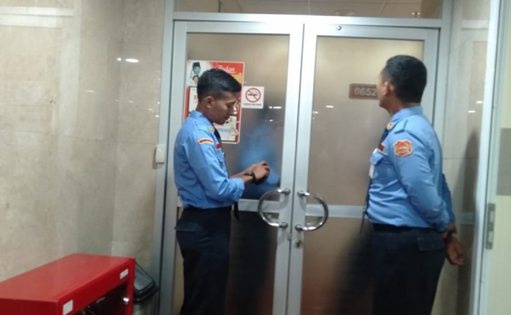 Sebelumnya KPK juga geledah ruang kerja Nyoman Dhamantra di Gedung DPR