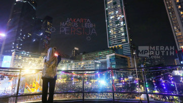 Atraksi Drone Meriahkan Malam Pergantian Tahun Baru 2026 di Bundaran HI Jakarta