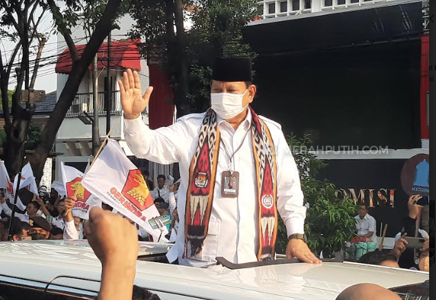 Kode Angka 8 di Momen Prabowo Daftarkan Gerindra ke KPU