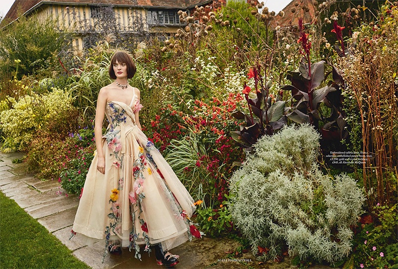 3 Rekomendasi 'Outfit' Untuk Menghadiri Acara Pernikahan Outdoor Bertemakan 'Garden Party'