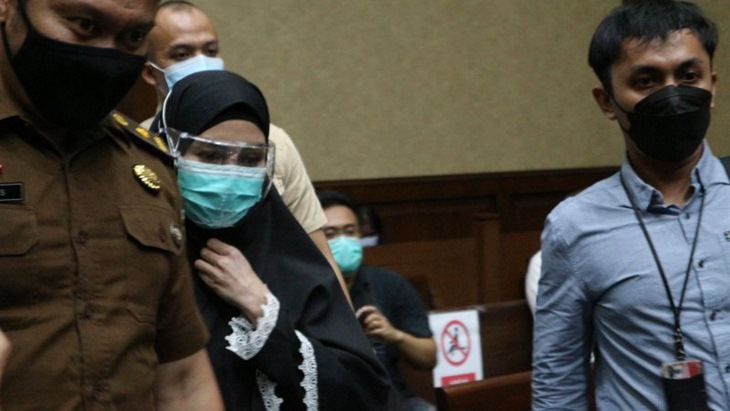 Jaksa Pinangki Sirna Malasari menjalani sidang pembacaan vonis di pengadilan Tipikor Jakarta pada Senin (8/2). (Antara/Desca Lidya Natalia)