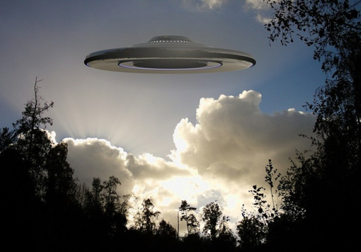Hari UFO Sedunia, Fenomena Alien atau Sekadar Benda Angkasa?