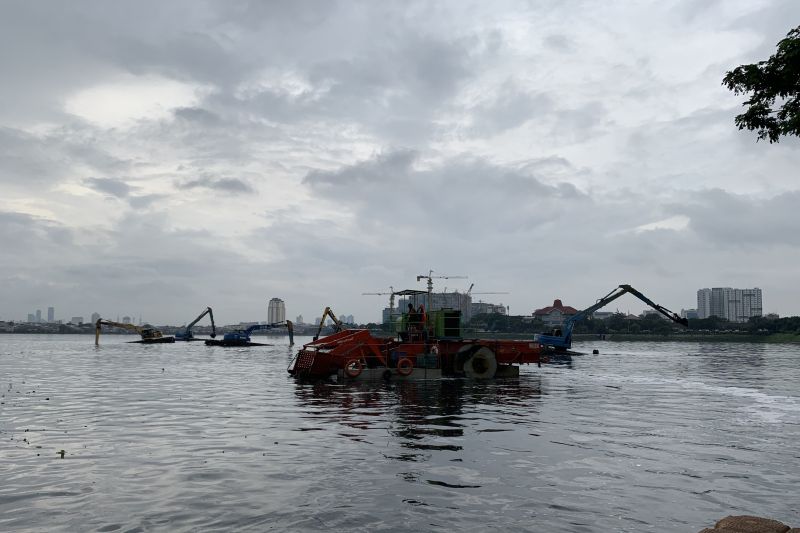 Bang Doel Minta 122 Alat Berat Pengendali Banjir Jakarta Dipasang Pelacak GPS