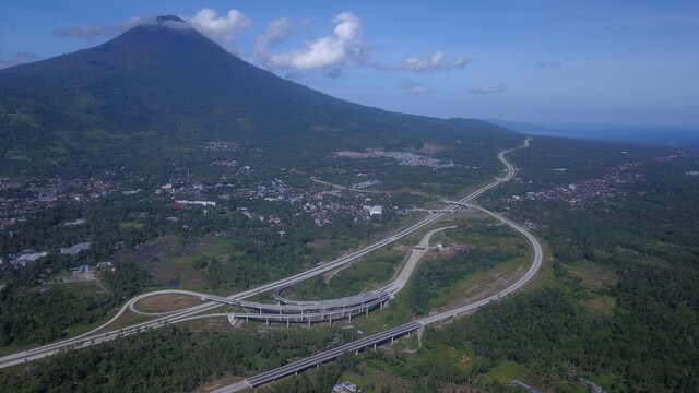 Tol Manado-Bitung Seksi 2B Ditargetkan Rampung di Agustus 2021
