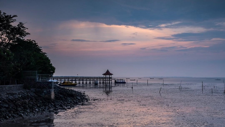 5 Pantai Indah Sepanjang Jalur Pantura yang Bisa Kamu Kunjungi Saat Perjalanan Mudik